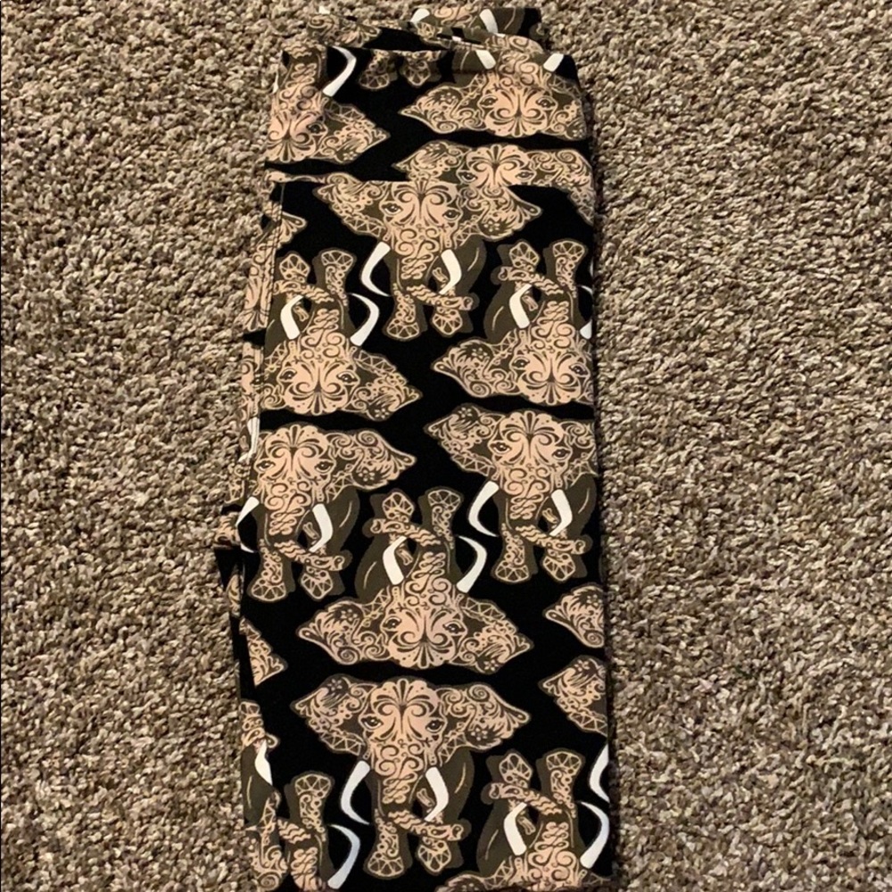 Vintage unicorn OS elephant Lularoe leggings.